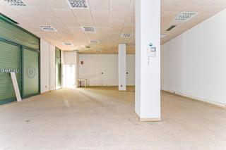 Local commercial  Del remolar. Loca en venta en el prat de llobregat