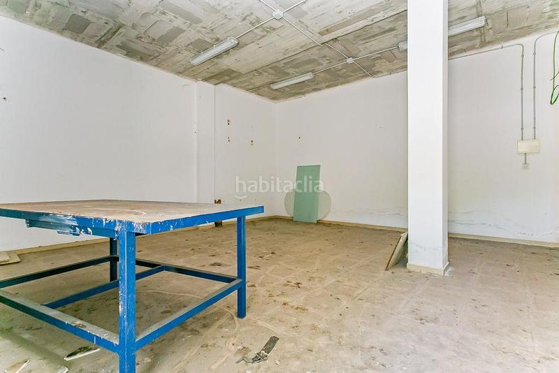 Foto e2c1601e-c9dc-4eab-86bd-22e50eb0e478. Local comercial a Sant Cosme-La Granja Prat de Llobregat (El)