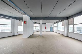 Local Comercial  De l'energia. Locales en venta en badalona