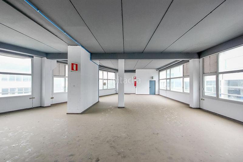 Foto 8673ad40-55eb-47e3-b7b5-9e83cdab6d77. Local commercial dans Pomar Badalona