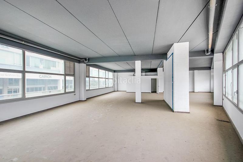 Foto 9d93181d-58ef-4197-b8f9-c6cb4d2f7206. Local commercial dans Pomar Badalona