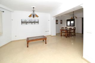 Casa adossada a Casco Histórico