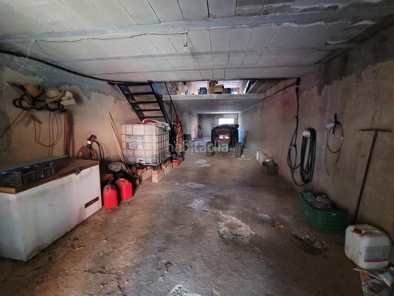 Foto 398d4e2a-daa6-4184-8257-4cf85f92e50d. Local commercial dans Tírig