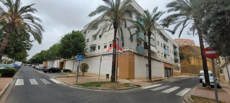 Foto 8c4ff2a5-0b58-47f5-9cf9-65e509586650. Local commercial dans La Paz Alcalá de Guadaira