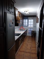 Location Appartement à Estación - La Fontanilla - El Tinte. Piso en alquiler en c cristo de los afligidos, 3 dormitorios.