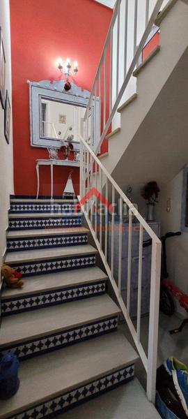 Foto 5fd879ec-25e8-4d92-9ab2-1bdbd84664f0. Casa adossada amb aparcament a Centro Utrera