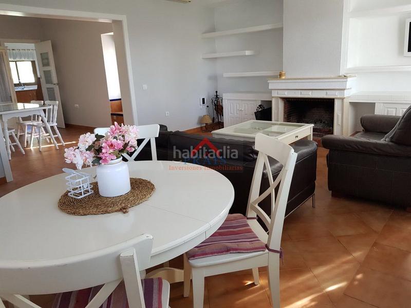 Foto 710573ed-276d-4d5d-92b3-68da20cfc924. Chalet  en venta en extrarradio la pachequilla, 3 dormitorios. en Utrera