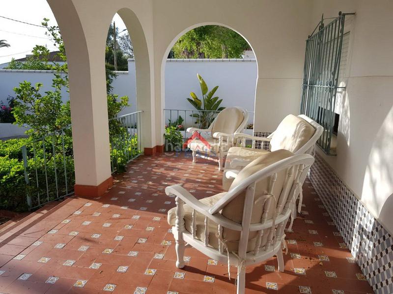Foto 9a4566ba-1b9d-4a81-8491-daa816d1f4d9. Chalet  en venta en extrarradio la pachequilla, 3 dormitorios. en Utrera