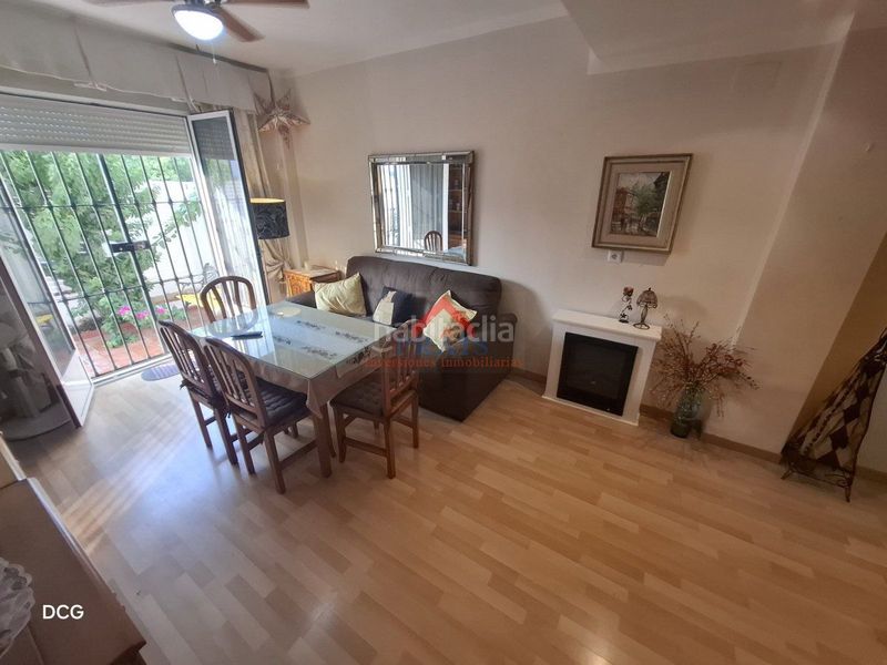 Foto fc7877d4-ac85-41f0-8169-3659456f4a20. Rent flat with parking in Torre Cruz - Los Molinos Utrera