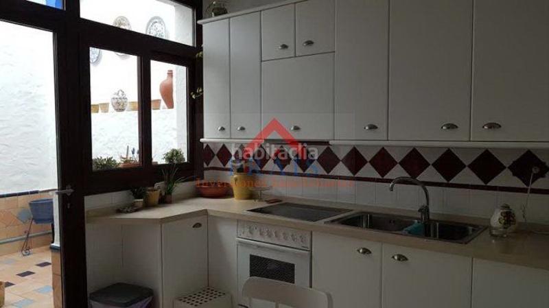 Foto b64be5ba-770c-437f-a2ba-0f2bfaa8815d. Haus mit parking in Centro Utrera