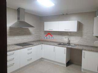 Miete Etagenwohnung in Centro. Piso en alquiler en centro, 4 dormitorios.