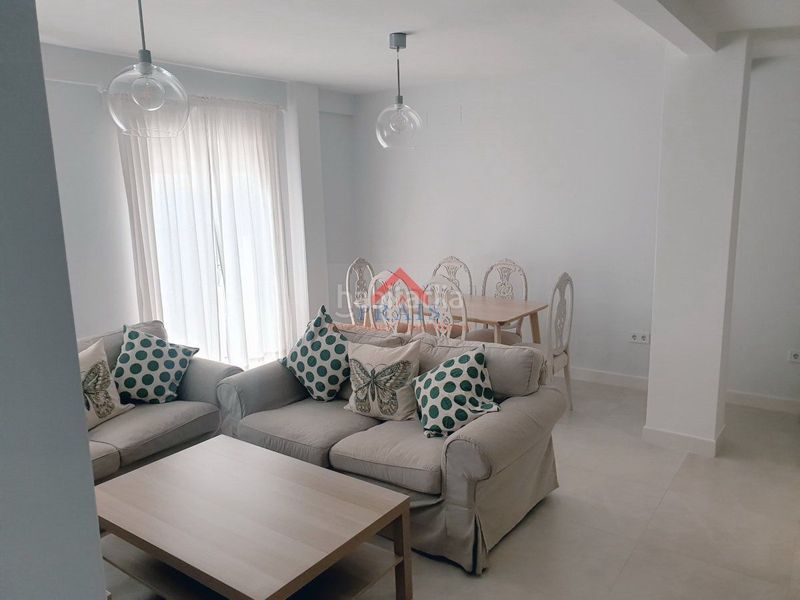 Foto 951606e0-aeaa-4b1b-b581-dc8588a0e2fb. Location appartement dans Centro Utrera