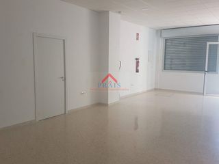 Local Comercial a Las Torres - Constelaciones. Local com. en venta en la mulata.