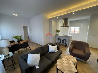 Location Appartement à Salesianos. Piso en alquiler en los militares, 2 dormitorios.