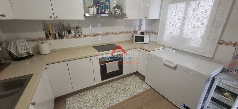 Foto e9936bff-39fc-4271-8895-15c84600a8e6. Casa adossada amb aparcament a Las Torres - Constelaciones Utrera