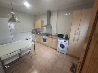 Rent Flat in Estación - La Fontanilla - El Tinte. Piso en alquiler en renfe, 2 dormitorios.