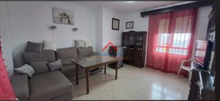 Casa adossada a Centro. Casa adosada en venta en centro  santa maría, 3 dormitorios.