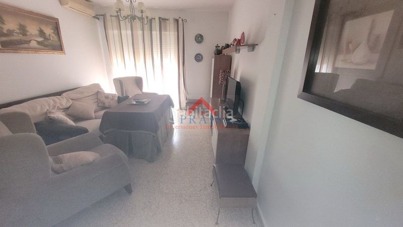 Foto ce6af912-356d-4c8d-9789-e37df299155a. Piso  en venta en Centro, 3 dormitorios. en Centro Utrera