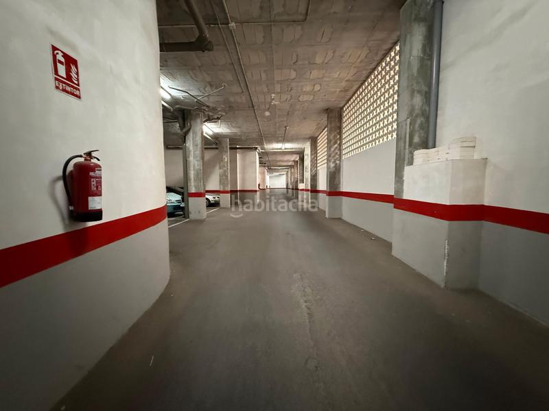 Foto 27d578bb-7afc-4b33-9e22-2ef5bcf71654. Car parking in calle doctor carlos belmonte n9 in Alicante