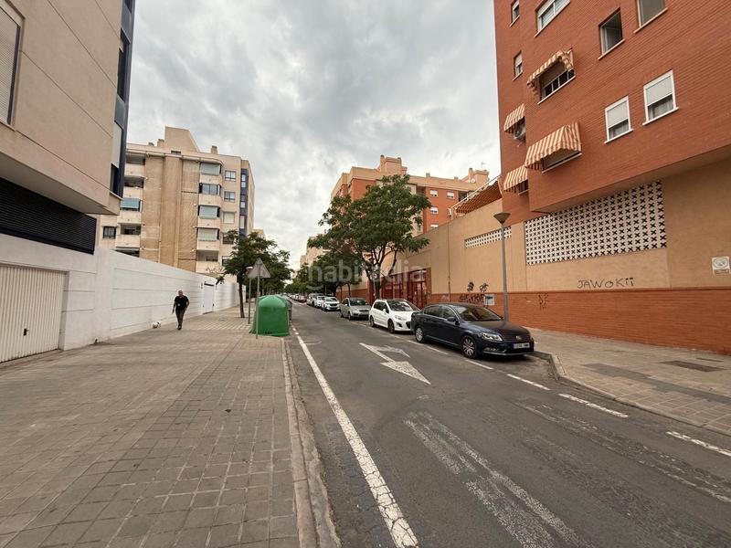 Foto c7afff2e-196a-4ce0-b26c-119471fd7338. Car parking in calle doctor carlos belmonte n9 in Alicante