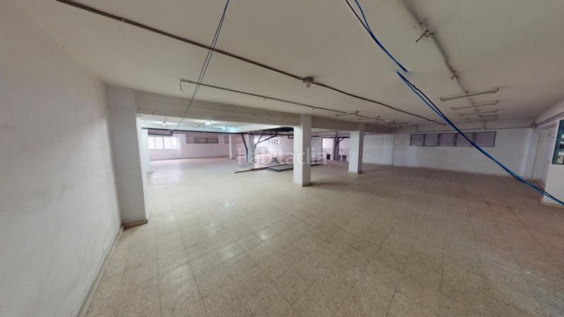 Foto b5d9d86d-65b5-45f2-b23c-2a5673de66a1. Lloguer local comercial a Carolinas Altas Alicante