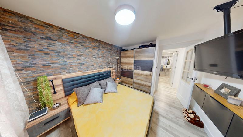 Foto 605275a4-e27b-414d-9249-4d292b8913c7. Piso  en venta en calle cánovas del castillo en Alicante