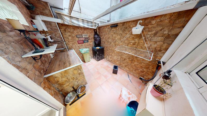 Foto 6a8e1487-a341-42f0-a8e8-458768bb3d94. Piso  en venta en calle cánovas del castillo en Alicante
