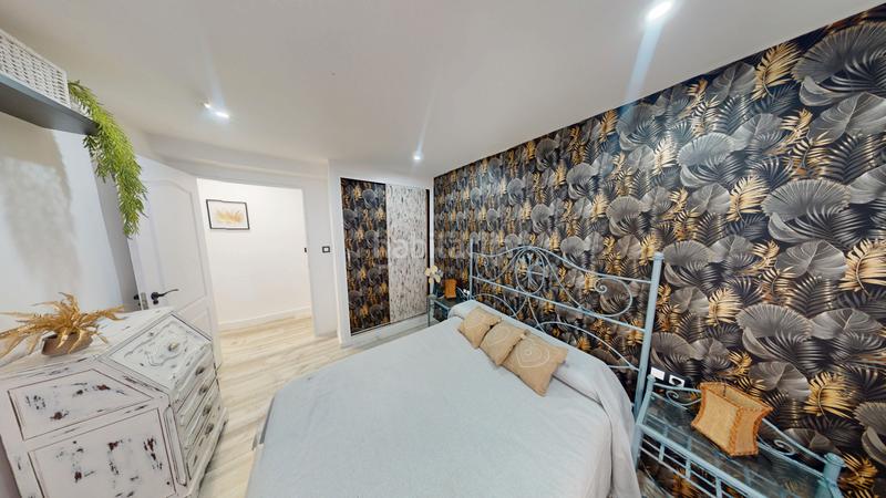 Foto c12c676b-8ea1-4acd-8281-8d6114da55e6. Piso  en venta en calle cánovas del castillo en Alicante