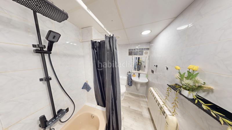 Foto c64b12a3-aad3-4a50-863f-49d4e9c6abfc. Piso  en venta en calle cánovas del castillo en Alicante