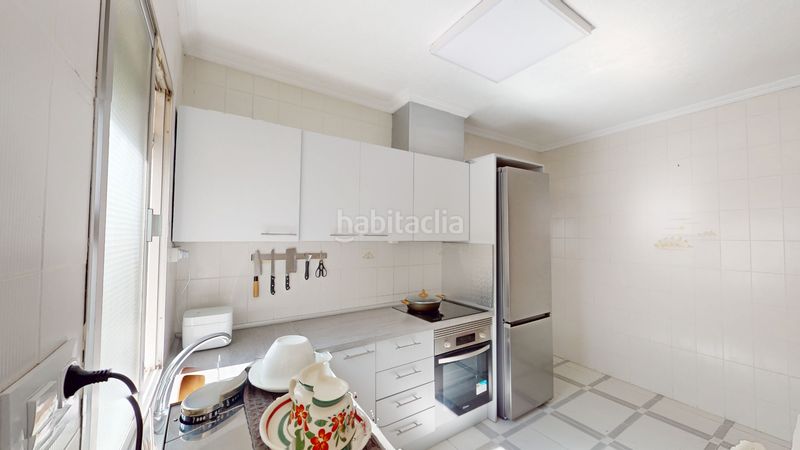 Foto 10a35b98-0edc-4d73-b379-aec603aeea47. Àtic a Carolinas Altas Alicante