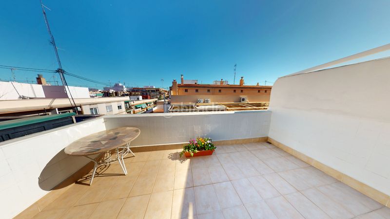 Foto 39253744-3419-4d17-9385-fe68c34f8f55. Àtic a Carolinas Altas Alicante