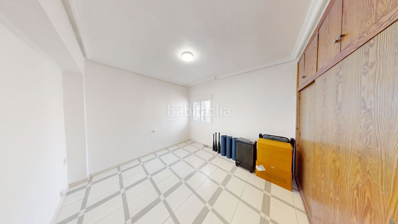 Foto 67376f68-4b2d-455c-ae70-8990c93376c0. Àtic a Carolinas Altas Alicante