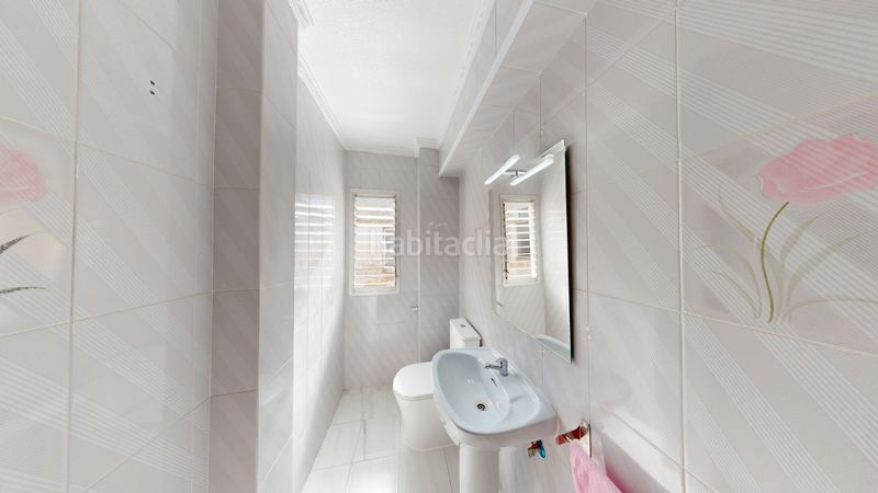 Foto 8fa7d175-110a-4216-a268-6d546a0fffd3. Àtic a Carolinas Altas Alicante