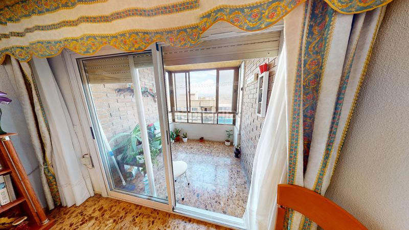 Foto 9a9a8148-2d81-41a4-a23a-57a154bc9c54. Pis amb aparcament a Carolinas Altas Alicante