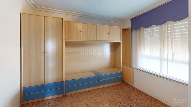 Foto db52dfef-e3e9-4c6d-9e14-b15daeec4698. Pis amb aparcament a Carolinas Altas Alicante