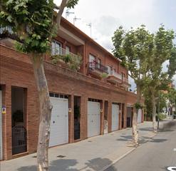 Casa  Avinguda de canovelles 33. Nueva promoción exclusiva en canovelles