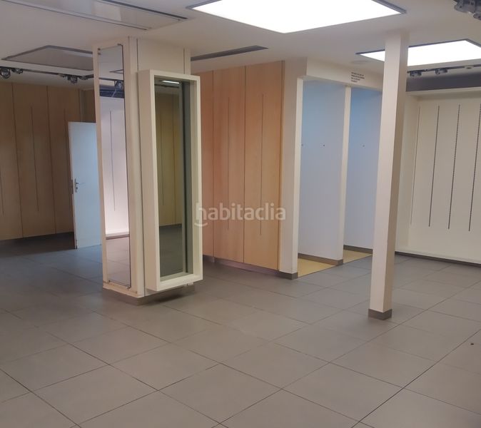 Foto 87911b7f-102d-476b-8495-edfe6eb47862. Lloguer local comercial a Zafra