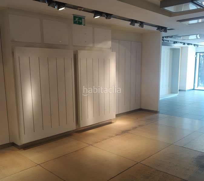 Foto a4b2e59c-9dbd-4f3d-b130-0b91366a5fe4. Lloguer local comercial a Zafra
