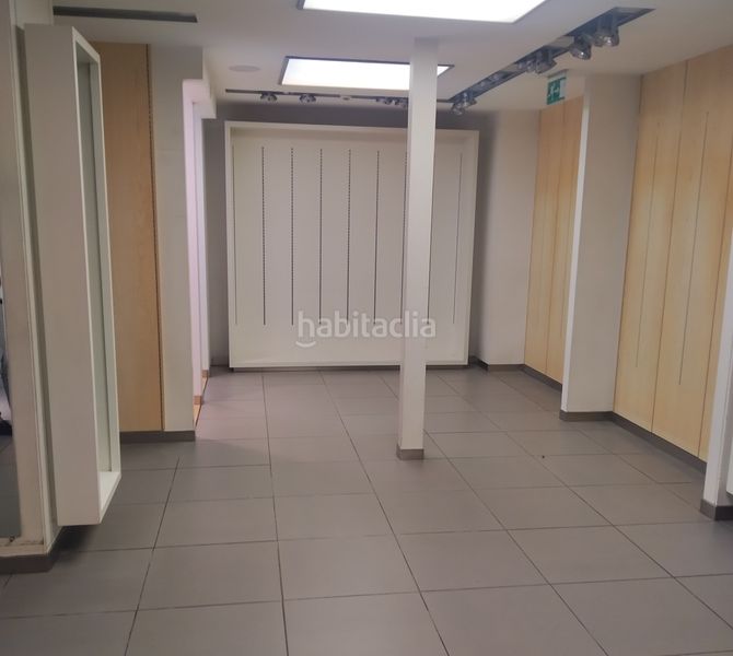 Foto c60a736e-e725-4e3a-b40a-323fd32f3cc5. Lloguer local comercial a Zafra