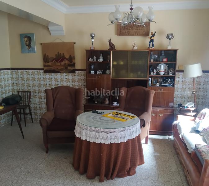 Foto d448aa87-3ea6-4226-9097-88075ce35e38. Casa con parcheggio in Zafra