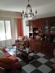 Casa a Jerez de los Caballeros. Vivienda barrio santa catalina. dos pisos