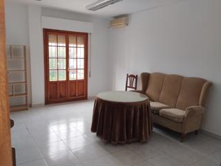 Appartement à Jerez de los Caballeros. Planta baja. zona eritas. 3 dorm, patio