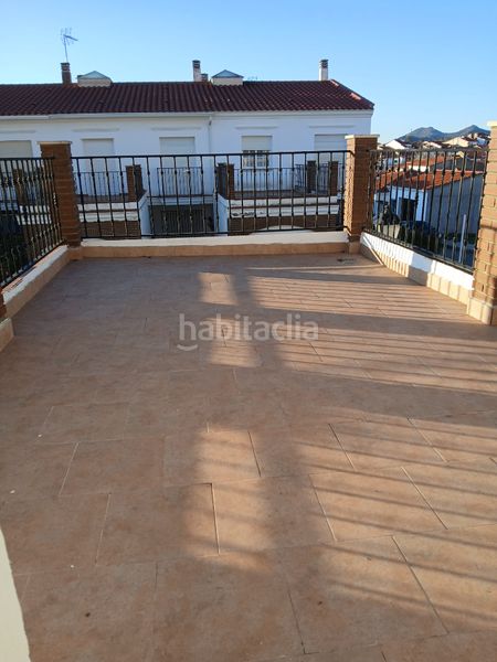 Foto 5e573643-5df0-4962-92ac-41fea281202a. Dúplex amb aparcament a Hornachos