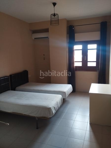 Foto 4bed57b0-24de-4954-bc37-668b5055cb74. Edificio  en venta . 1450 mt en Almendralejo