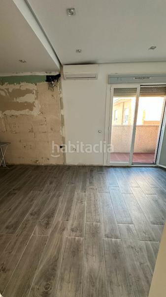 Foto a3dd2d11-3c82-4000-909c-0d12ef34575d. Casa adossada amb aparcament a Oeste Mérida