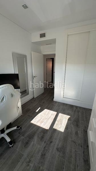 Foto b1af8c07-d3ed-42ad-9e43-0d0bf5065884. Casa adossada amb aparcament a Oeste Mérida