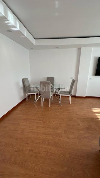 Foto bd051e10-eef2-48ea-9824-d78a071c6292. Casa adossada amb aparcament a Oeste Mérida