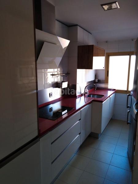 Foto 15891e4c-d8f6-4f7a-b13a-02e26fb86804. Duplex avec chauffage parking dans Pardaleras Badajoz