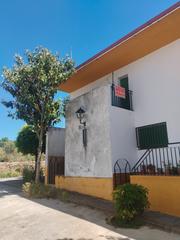 Casa  Barriada matías ramón martínez. Dúplex 4 dorm, 2 baños, terraza
