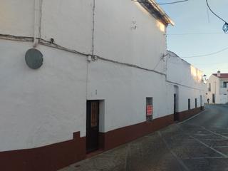Casa  Calle llano de la luz. Casa y corral. 220 mt. llano de la luz